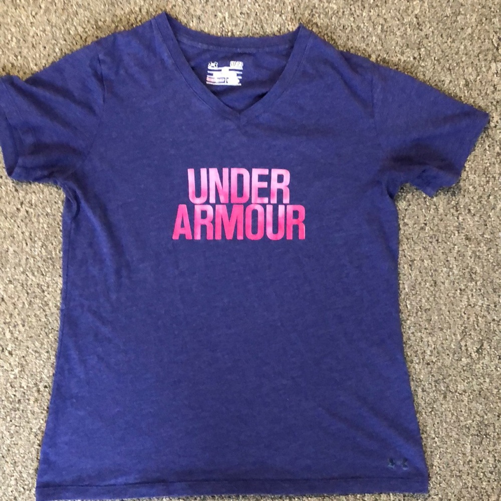 UNDER ARMOUR T SHIRT